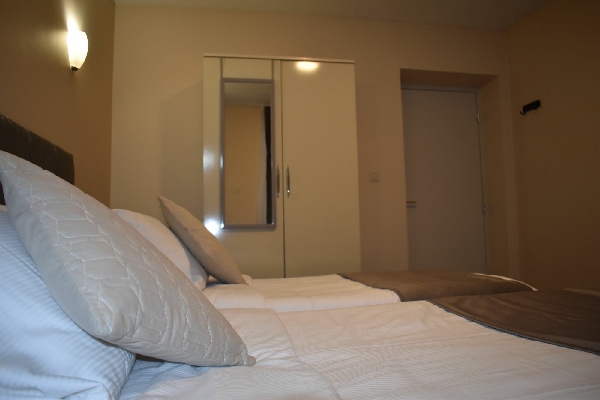 Hotel Meribel Saint-Josse-ten-Noode Luaran gambar